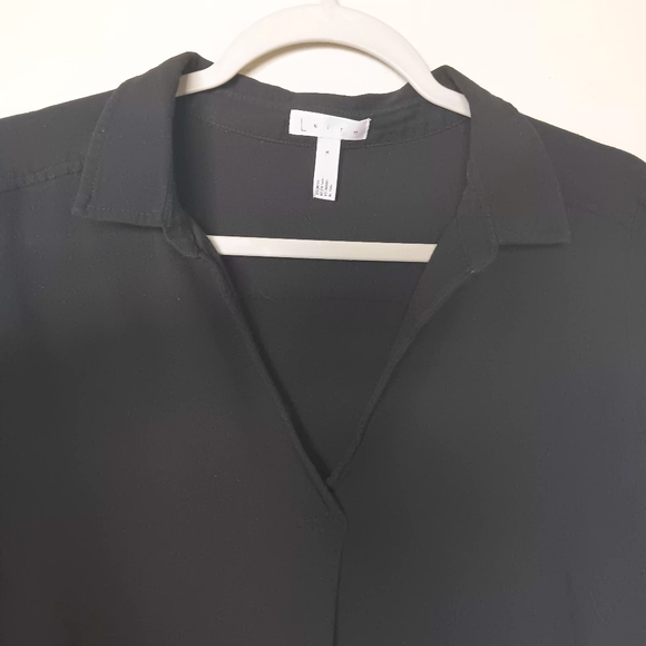 Black Long-Sleeve V-Neck Blouse - Lightweight Women's Top - Picture 3 of 8